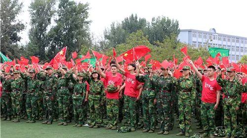 老婆十年生了十个女儿，怎么办？游戏画面